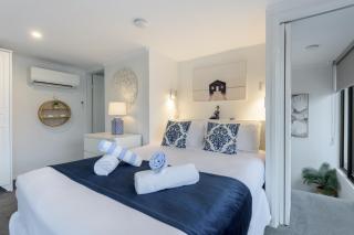 Seascape Holidays - Tropical Reef Apartments - 5