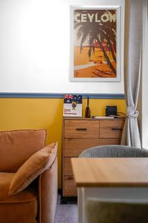 Charming St Kilda East Retreat with Parking - 3