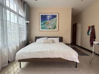 Clock Tower Apartments Chroma Pulse - 7
