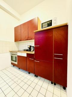 Cozy 3BR Apt for up to 9P, 10 Min to FAC Platz - 6