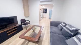 Entire 2 Bedroom condo in White Rock, Canada - 9