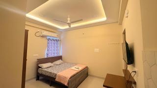 Vaaraahi Elite Guest House - 4