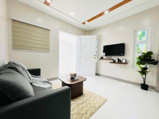 3BR for 10pax in Talisay near SRP with Wi-Fi and Parking - 1