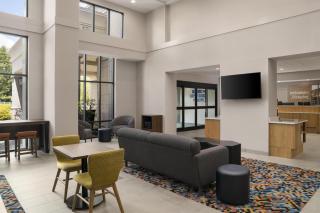 Hampton Inn & Suites Tilton - 1