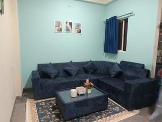 Comfort Stay, Prime Indore, Easy Ujjain Route - 3