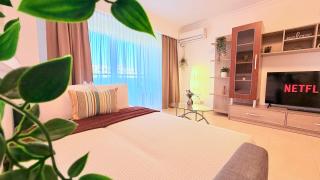 Sunlit 1BR Apartment - In the Shadow of Parliament Palace - 5