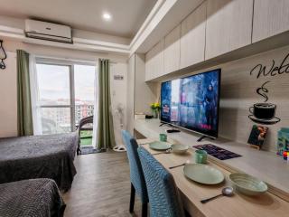Condo Azur Suites A731, Amani Resorts Residences, 5 minutes Airport, Netflix, Stylish, Cozy with Luxurious Swimming Pool - 5