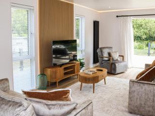 16 At The Sanctuary - Uk52286 - 5