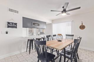 Stunning Hunter Single Family Home in the Heart of Mesa - 2