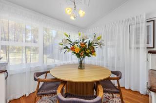 Tranquil Dalkeith Escape Stylish 3BR Family Home - Perth - 9