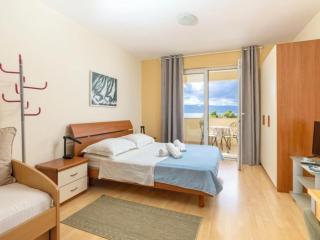 One Bedroom Apartment with Sea View and Terrace - 8