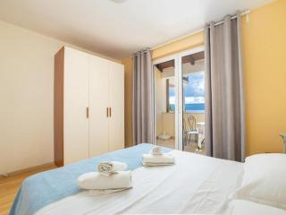 Standard One Bedroom Apartment with Sea View and Terrace - 7
