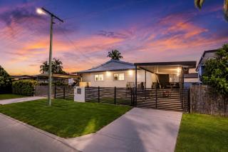 Townsville Stylish 2 BR 2BA Apartment - 0