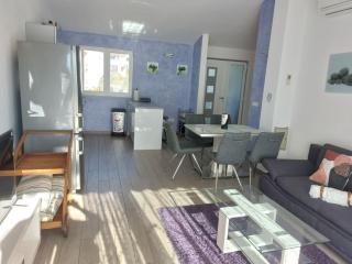 Villa Ni i Makarska -Two Bedroom Apartment With Terrace And Hot Tub Lux F - 8