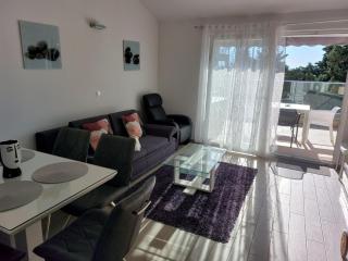 Villa Ni i Makarska -Two Bedroom Apartment With Terrace And Hot Tub Lux F - 0