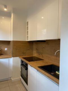 Nice 2 rooms apartment - 20 min by walk to the See! - 4