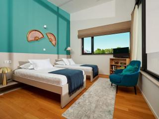 Villa Katina - Four bedroom Vila with pool and hot tub - 2