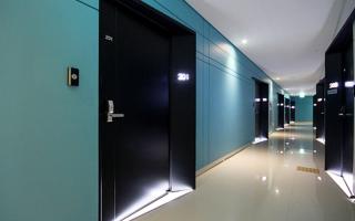 Busan Haeundae Cliff Bay Hotel - 1