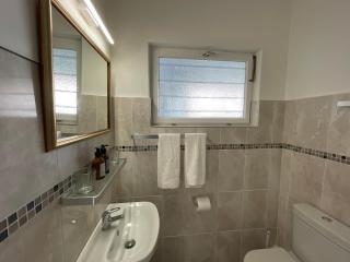 Loewenhoff Seaview Suite 2 - 6
