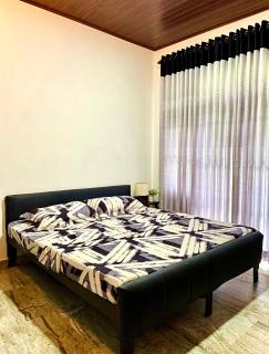 Ski Villa, Modern Calm and Cozy Lakeside Villa Rooms Anuradhapura City Sri Lanka - Anuradhapura - 8