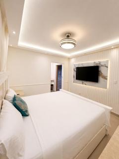 Moderno Apartamento de 3 Habitaciones en la Avenida Independencia - 2