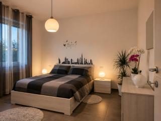 Modern Flat between Como and Milan with Free Parking - 1