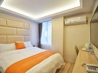 Shell Shanghai Baoshan District Songbin Road Subway Station Hotel - 7