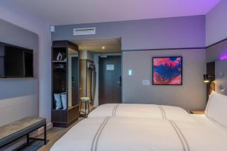 Premier Inn Düsseldorf City Centre - 8