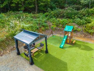 The Elysian Retreat - 7