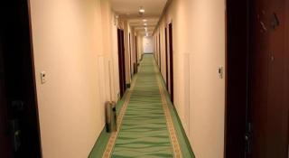 GreenTree Inn Taicang Baolong Square Hotel - 2