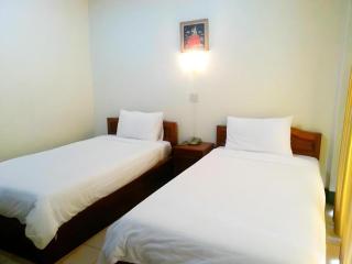 Sisavath Hotel - 3