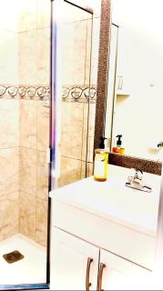 Entire Home Serene 2BR 2BA Stay Near Park, Transit & Shops - 3