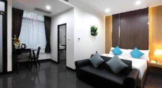 Thanburi Hotel - 1