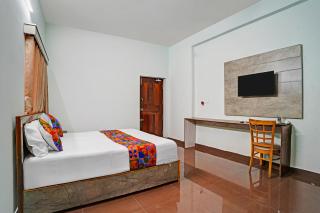 FabHotel Skanda Inn - 2