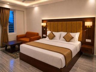 Hotel LAKE VIEW KHAJURAHO - 2