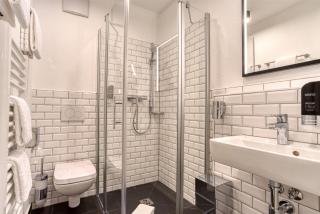 AVA Boutique Hotel - 9