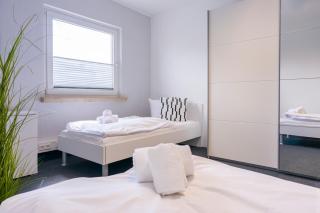 Zeppelin Apartment- 6 Personen- 4 Schlafzimmer- Parkplatz- WLAN- Waschmaschine - 7