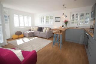 Jack's Stay, stylish apartment, Salcombe, parking - 0
