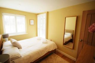 Jack's Stay, stylish apartment, Salcombe, parking - 2