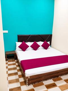 Hotel PriyaNshi Near Mahakaleshwar Temple Ujjain- Affordable Rooms - 5