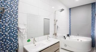 M GLOBAL HOTEL - 6