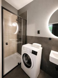 Light Studio Apartment - New Renovation - 5