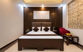 Hotel Diamond Stays Sector 51 Noida - 8