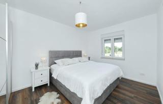 Pet Friendly Home In Ervenik - 1