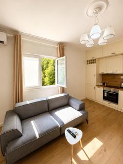 Cozy Apartment in Blloku FastWifi & Self Checkin - 2
