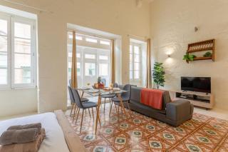 BnBNova - Historic Valletta 3BA House with Rooftop - 5