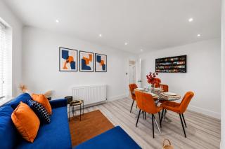 Modern 2 Bedroom Maisonette with Free Parking - Catford - 4