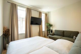 Stylish studio with queen-size bed Self check-in - 8