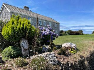 10 The Downs, Thurlestone overlooking Burgh Island - 7