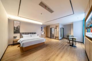 GreenTree Inn Suzhou North Zhongshan Road Weiye Yingchun Plaza Business Hotel - 1